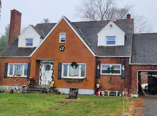 10140 Dugspur Rd, Laurel fork, VA 24352