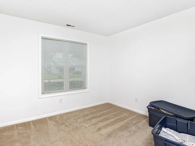 3864 Meadowbrook Ct — Photo 15