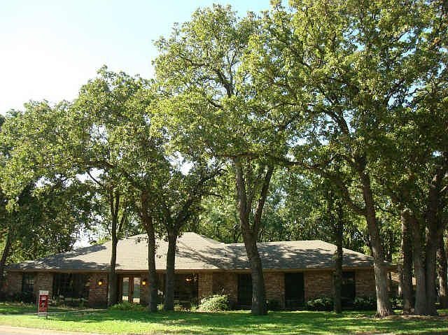 1st image of 2400 Southridge Dr
