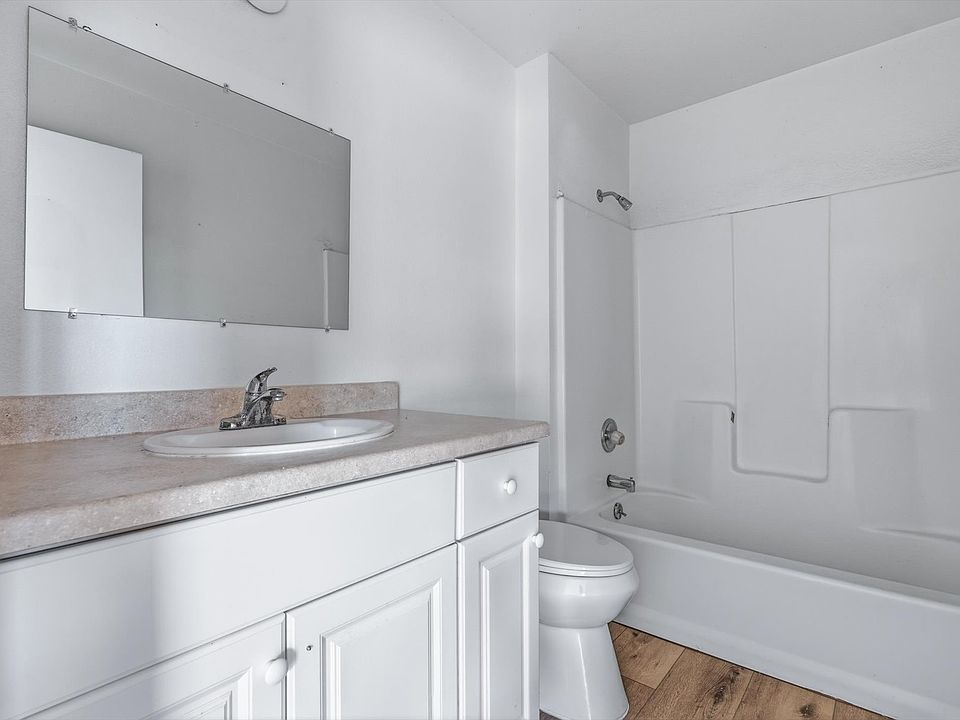 1st image of 124 Stenner St #B