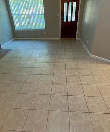 3rd image of 10739 Highland Woods Dr