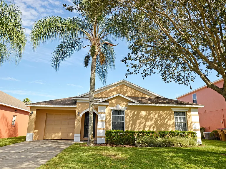 1328 Zureiq Ct — Photo 1