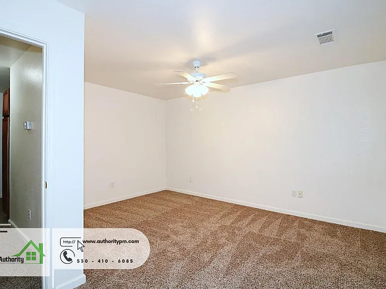 1729 Laurel Ave #B — Photo 18
