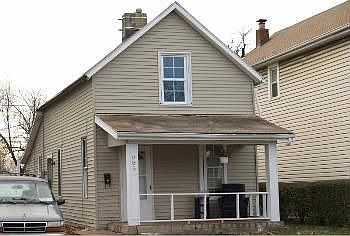 1st image of 985 E 17th Ave