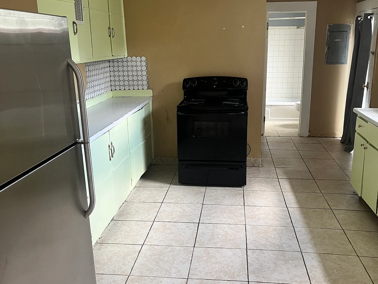 1 bed, 1000 sqft, $725 — Photo 4