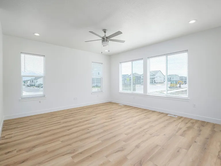 3935 W 1000 N — Photo 19