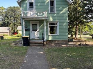 306 W 5th St, Blue Earth, MN 56013