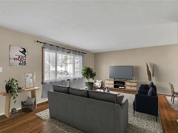 3rd image of 30 Yorkshire Ter