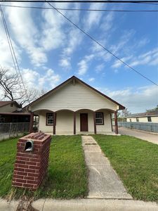 704 W Trammell Ave, Fort Worth, TX, 76140