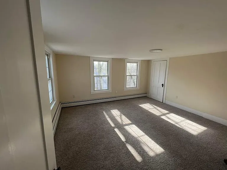 65 Central St #1 — Photo 8