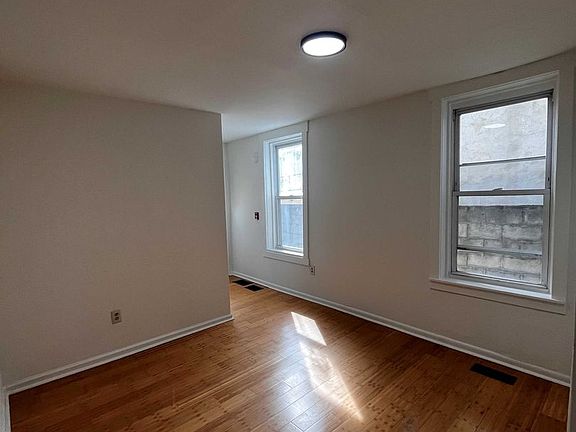3rd image of 845 N 26th St #1R
