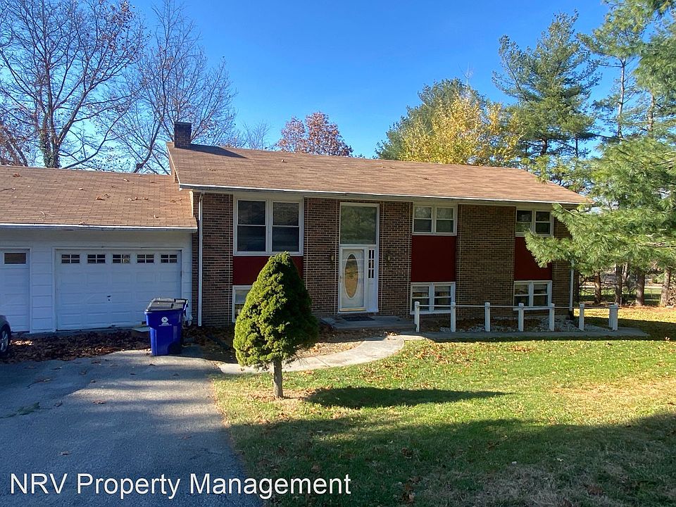 1st image of 1107 E Roanoke St