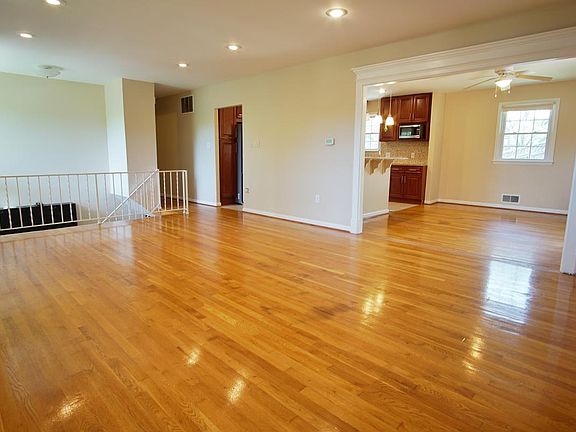 5th image of 7107 Marbury Ct