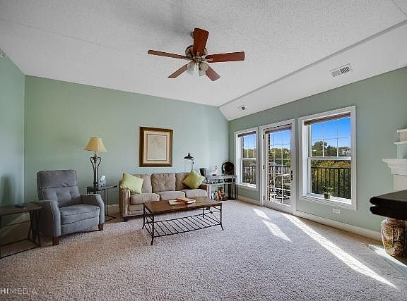4th image of 17200 Oak Park Ave Unit 306