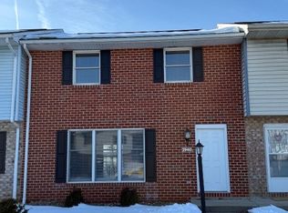 2940 Fillmore Dr, Chambersburg, PA 17201