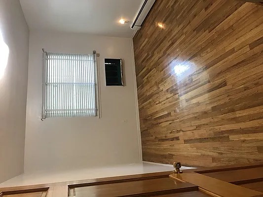 Rented by Voro, LLC | media 33