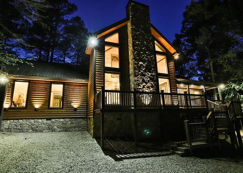 1st image of 3 Flameleaf Ln