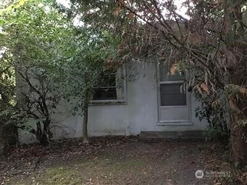 4th image of 3511 NE 153rd Street