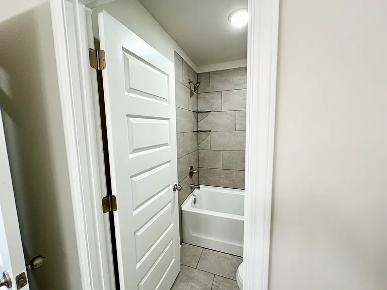 7368 Rocklin Ln — Photo 18