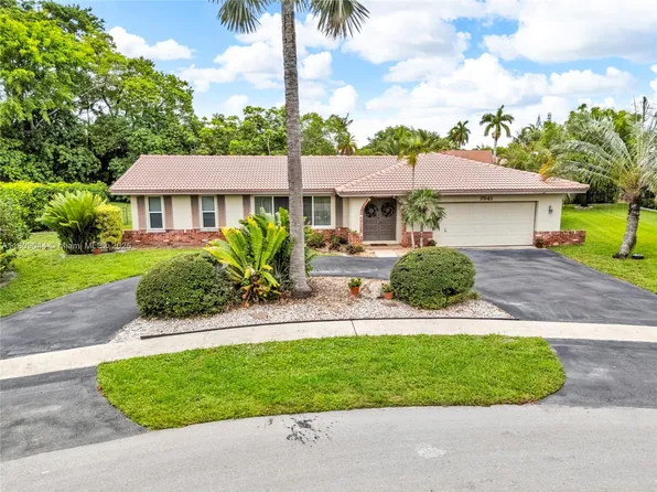 7541 SW 9th St, Plantation, FL 33317