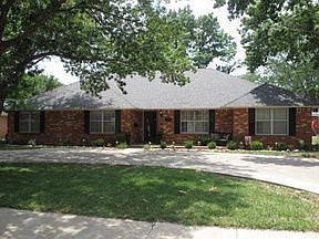 1st image of 3514 Carlton Dr