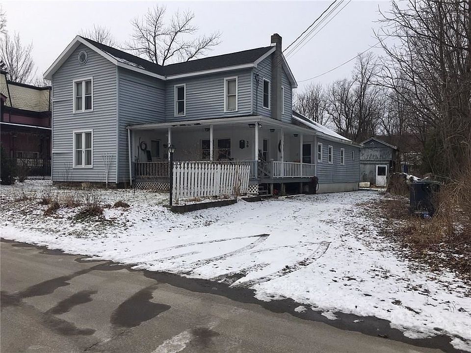 2nd image of 30 Reed St