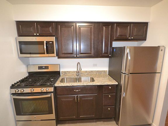 3rd image of 7261 150th St APT 2B