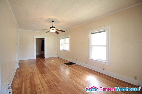 3rd image of 1222 Park Ave
