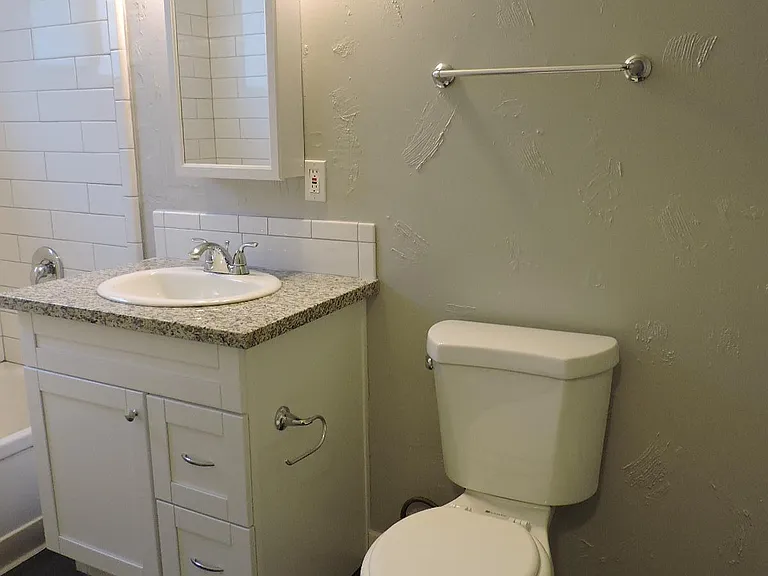 2722 U St #3 — Photo 11