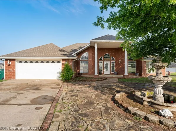 1701 Winterpark Dr, Sallisaw, OK 74955