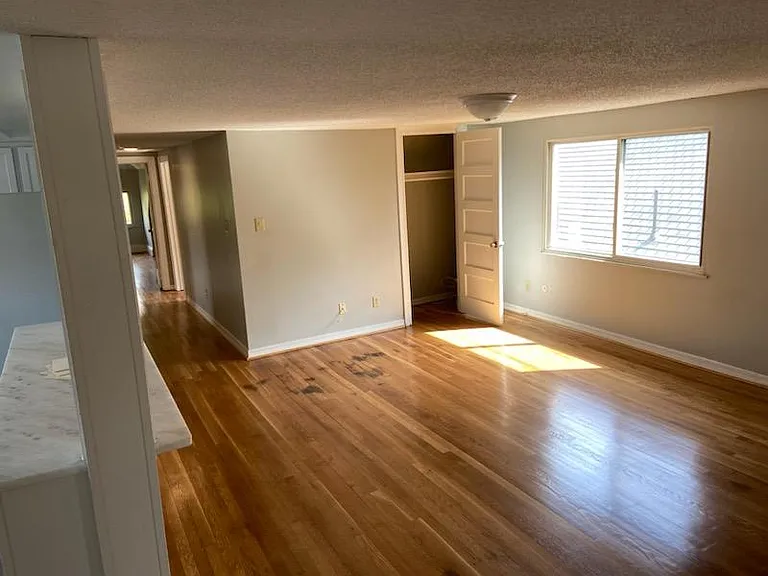 737 W Princess Anne Rd #3 — Photo 7