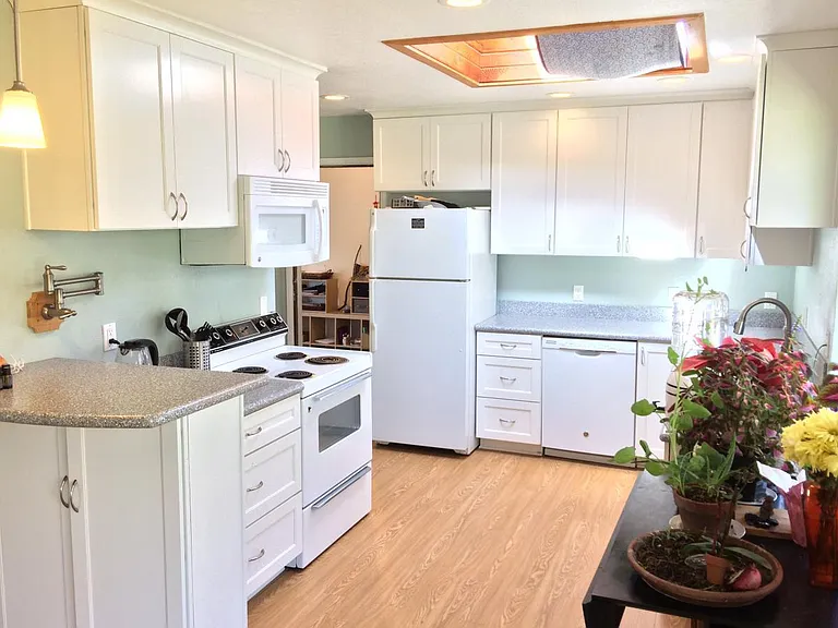 3099 Ash Ave — Photo 8