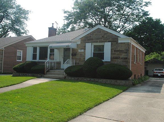 2nd image of 1920 Newcastle Ave
