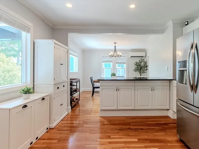 37 Sanborn Ave #SF — Photo 15