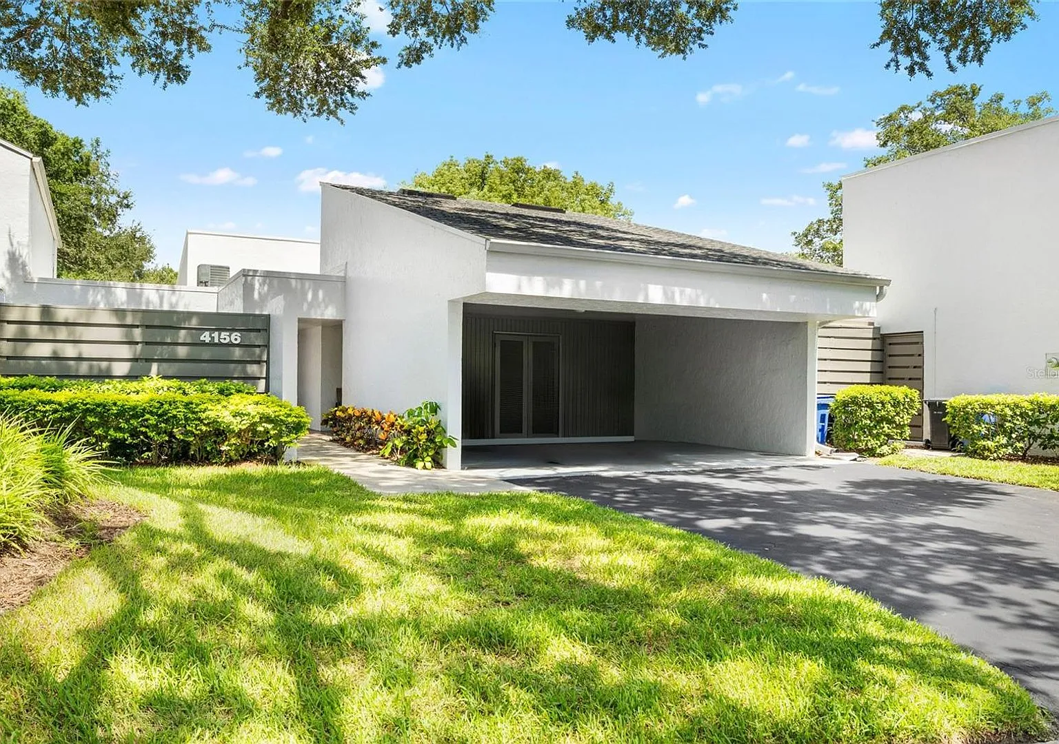 Carrollwood Condo — Photo 1