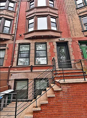 Rented by Bohemia Realty Group | media 8