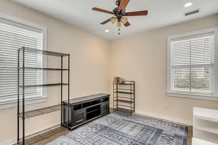 2134 Weaver St #A — Photo 15