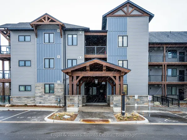 12 Beausoleil Ln #105, The Blue Mountains, ON L9Y 2X5