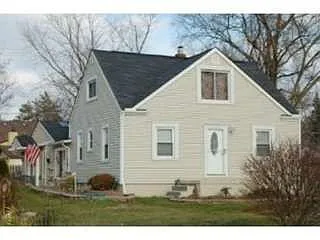 19500 Hilton Dr photo 1