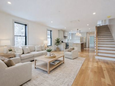68 Rowe St #U-3, Roslindale, MA, 02131