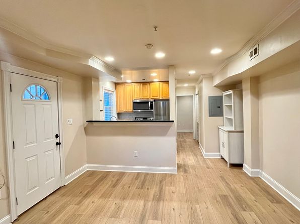 4202 Grant St NE APT 101