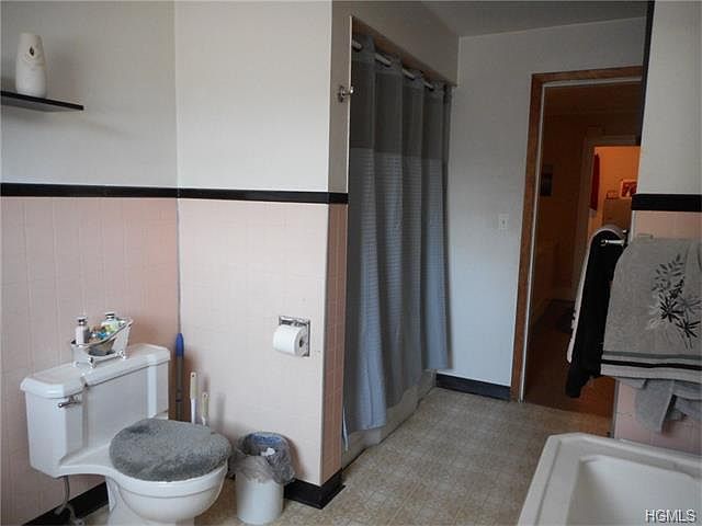 1st image of 15 Sullivan Ave #2