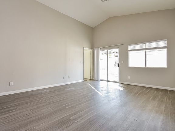 5th image of 6227 Eliza Ln