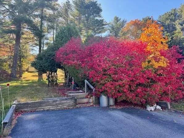 465-65 Gardiner Rd, West Kingston, RI 02892