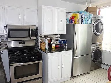 1st image of 66 Russell St APT 3