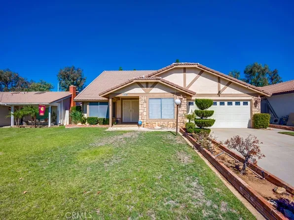 24118 Forsyte St, Moreno Valley, CA 92557