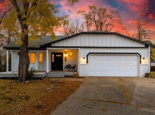 10419 Goldenrod St NW, Coon Rapids, MN 55448