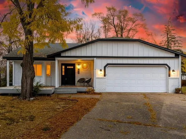 10419 Goldenrod St NW, Coon Rapids, MN 55448