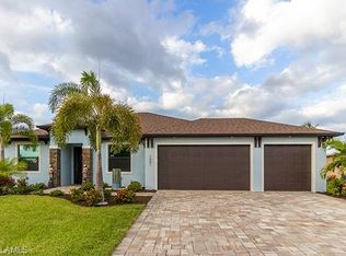 1001 SW 33rd St, Cape Coral, FL 33914