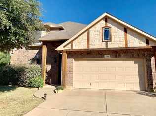 706 Crestridge Cir, Euless, TX 76040